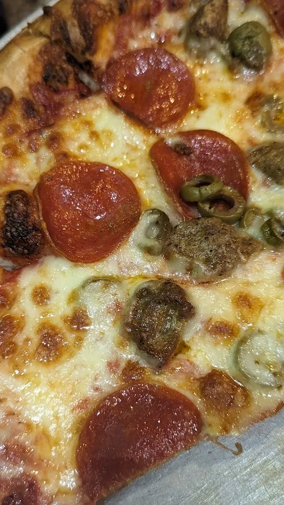 Sausage Pepperoni Green Olives Pizza